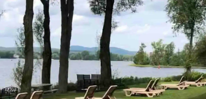 Condo à louer à Magog